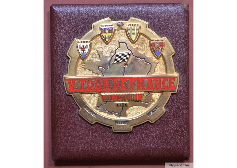 1956 FRANCE BADGE-PLAQUE  EMAILLE Ve TOUR DE FRANCE AUTOMOBILE