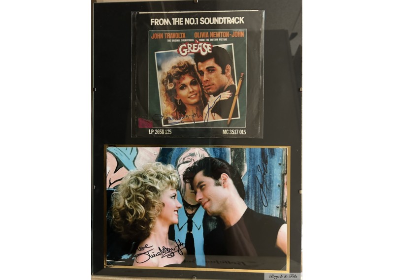 Pochette "John Travolta- Olivia Newton-John/summer nights"  avec vinyle et photo dédicacés par   John Travolta et Olivia Newton 